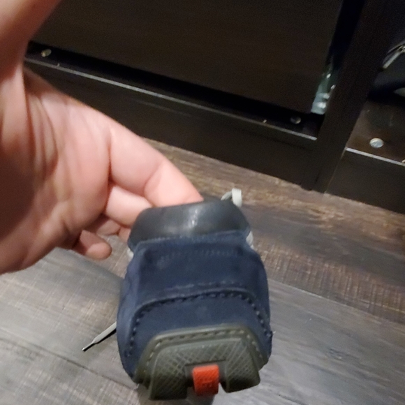 Shoes - Picture 4 of 4